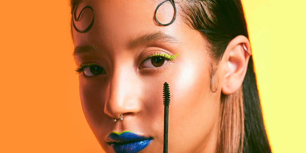 Tendências de Maquiagem para 2025: Conheça as Cores e Técnicas que Vão Bombar